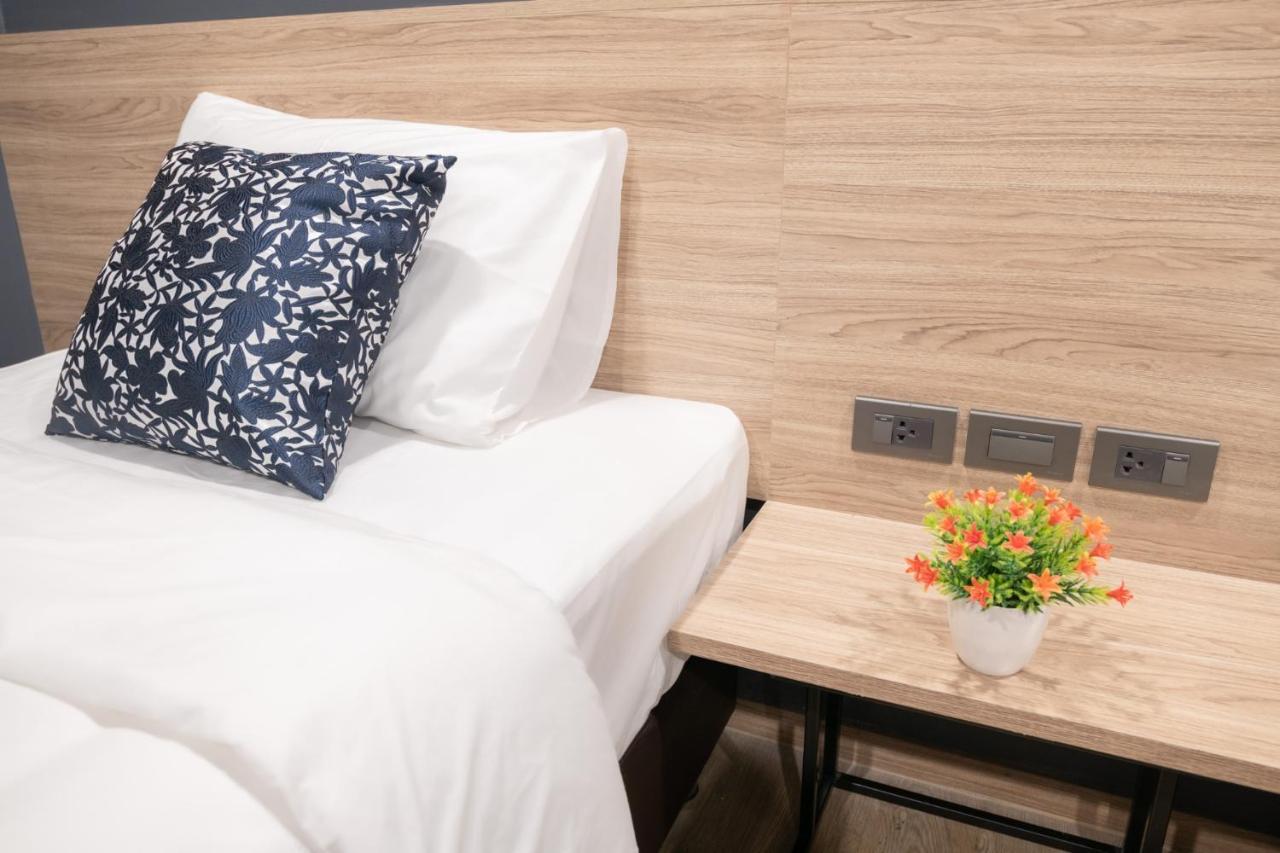 Oblique Apartment - ออฟบลิค อพาร์ทเมนท์ Nonthaburi Zewnętrze zdjęcie